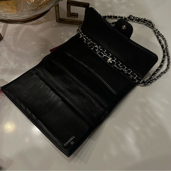 CHANEL CC Glossy Flap Leather Wallet On Chain WOC - Picture 6 of 7